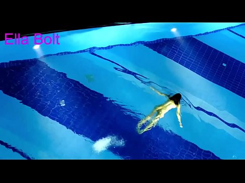 ❤️ මට නැරඹීම නැවැත්විය නොහැක, තරුණ රන්වන්තිය ELLA BOLT නිවාඩු නිකේතනයේ තටාකයේ නිරුවතින් පිහිනීමට හසු විය අසභ්‍ය වීඩියෝව අසභ්‍ය si.bestsexporno.ru